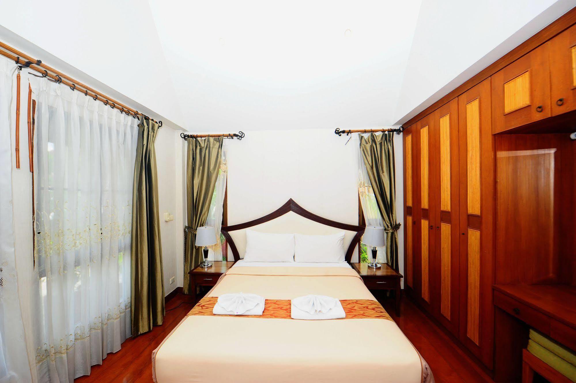 Napalai Pool Villa Resort Pattaya Exterior foto